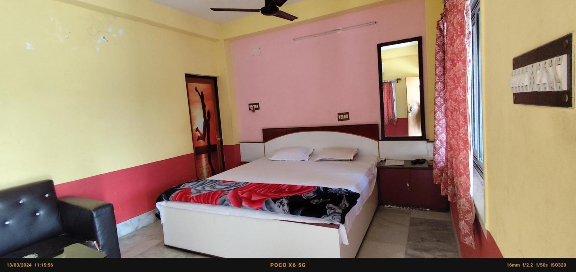 India Tours Only Ekanta Apan Hotel Mathurakhanda Luaran gambar